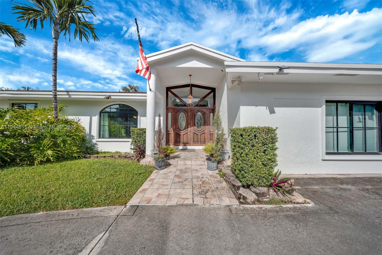 10195 NW 26th St, Doral FL 33172