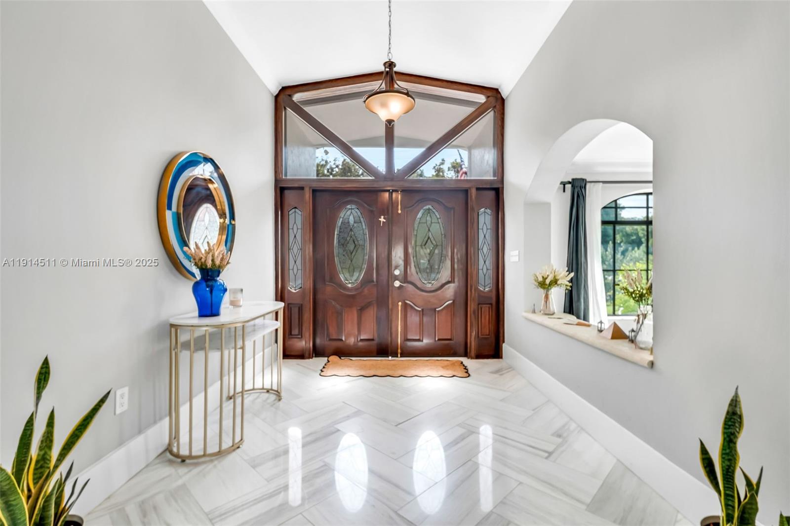 10195 NW 26th St, Doral FL 33172