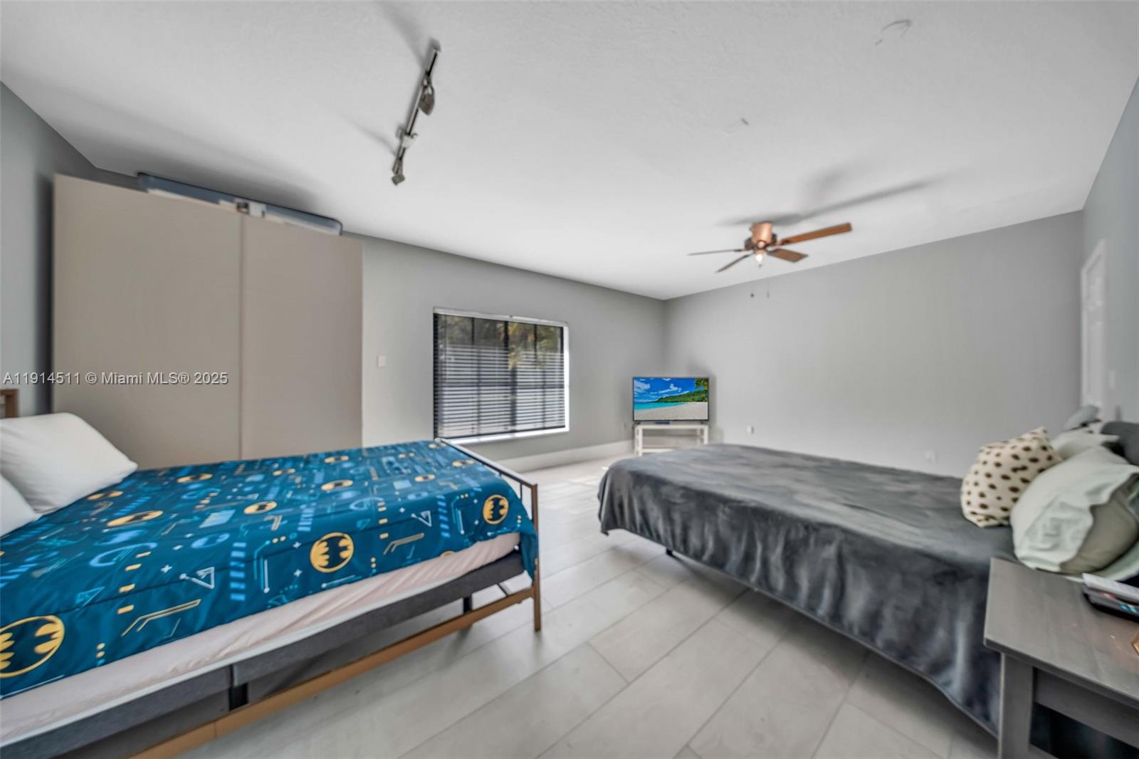 10195 NW 26th St, Doral FL 33172