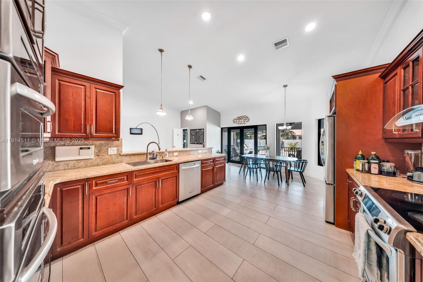 10195 NW 26th St, Doral FL 33172