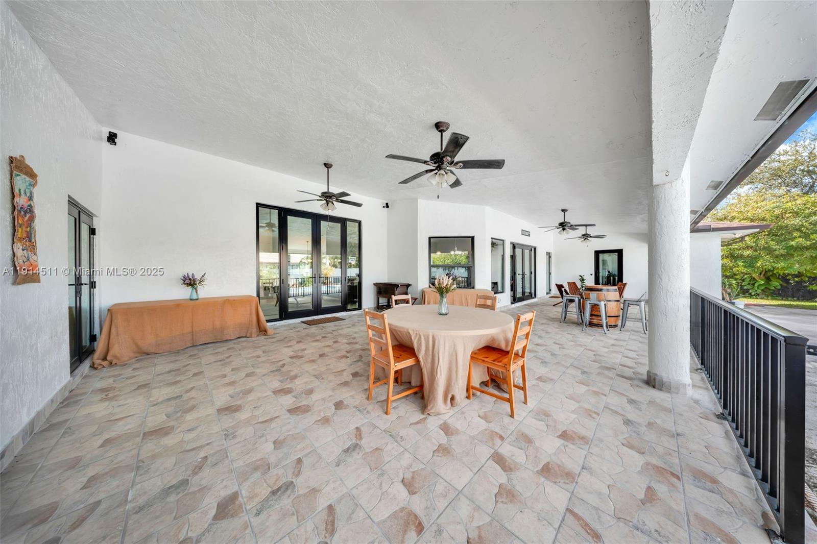10195 NW 26th St, Doral FL 33172