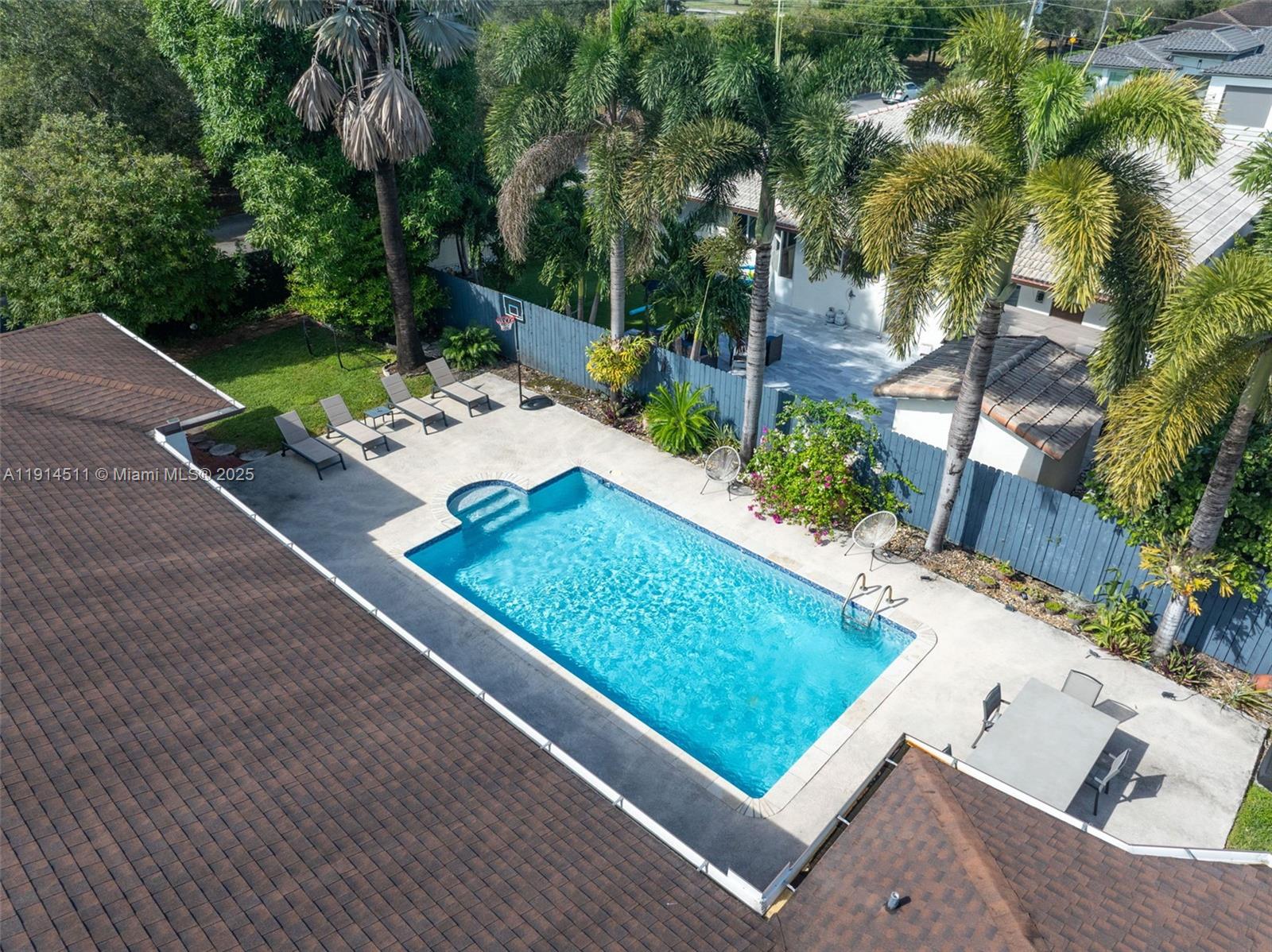 10195 NW 26th St, Doral FL 33172