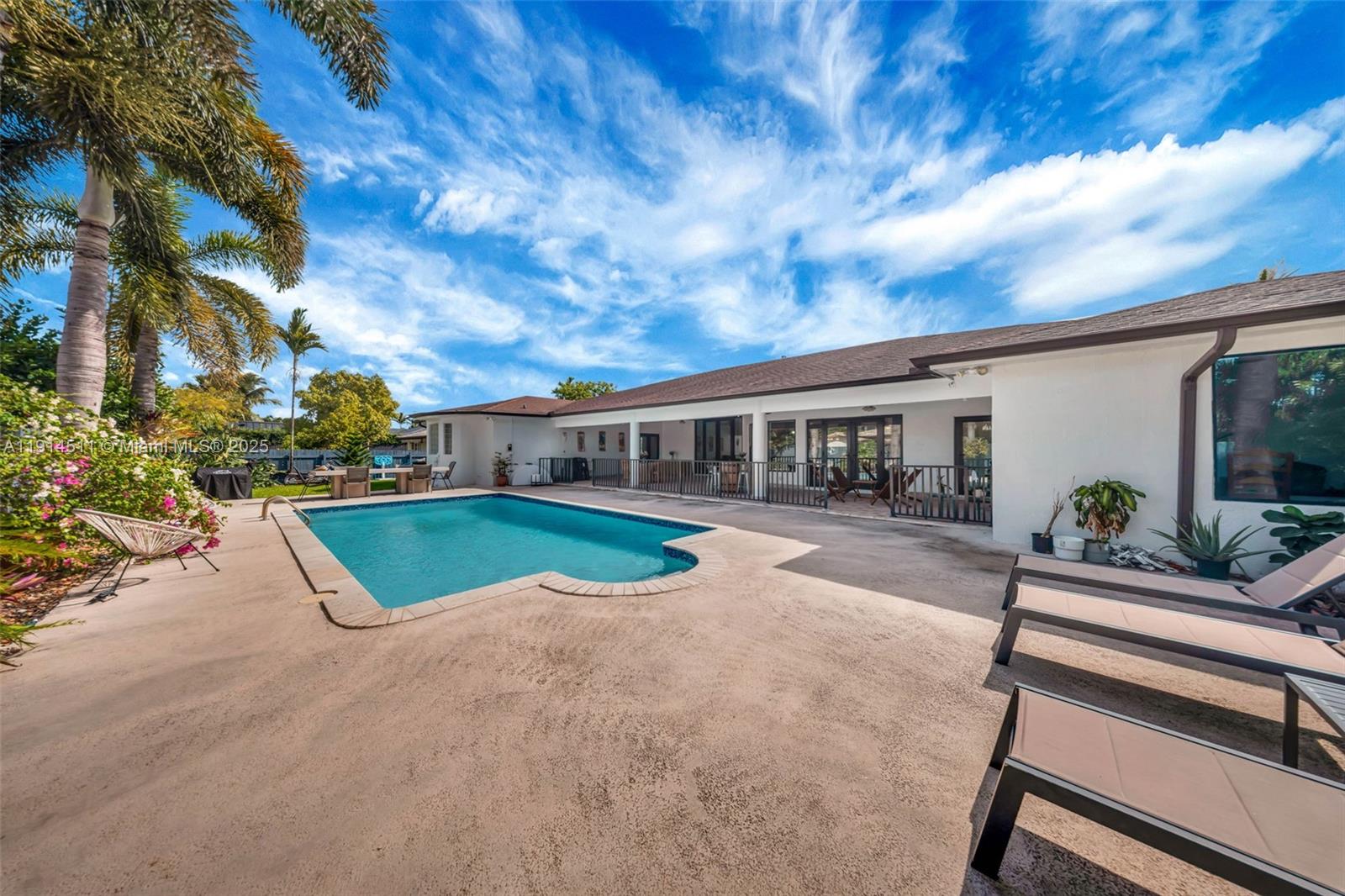 10195 NW 26th St, Doral FL 33172