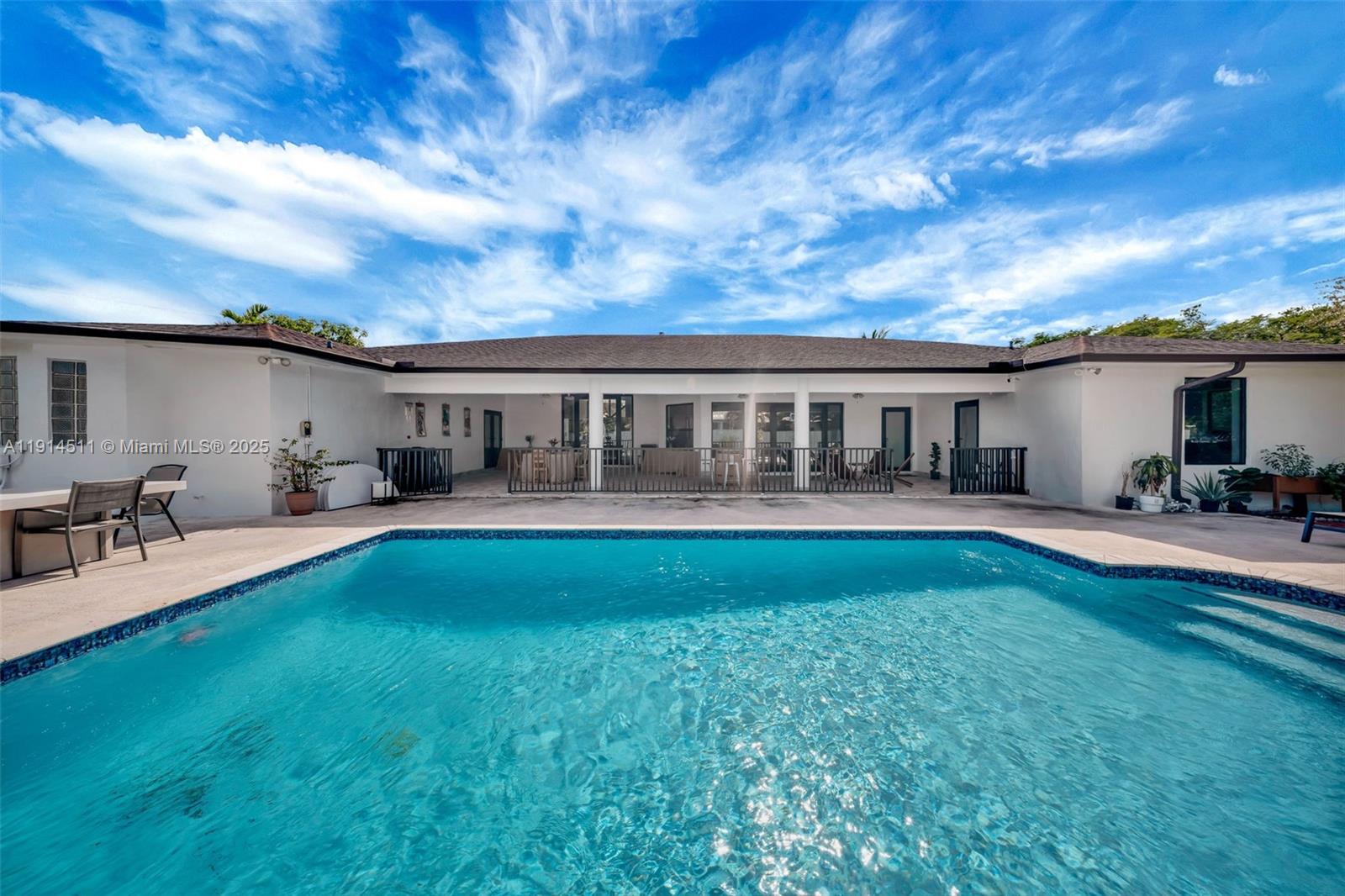 10195 NW 26th St, Doral FL 33172