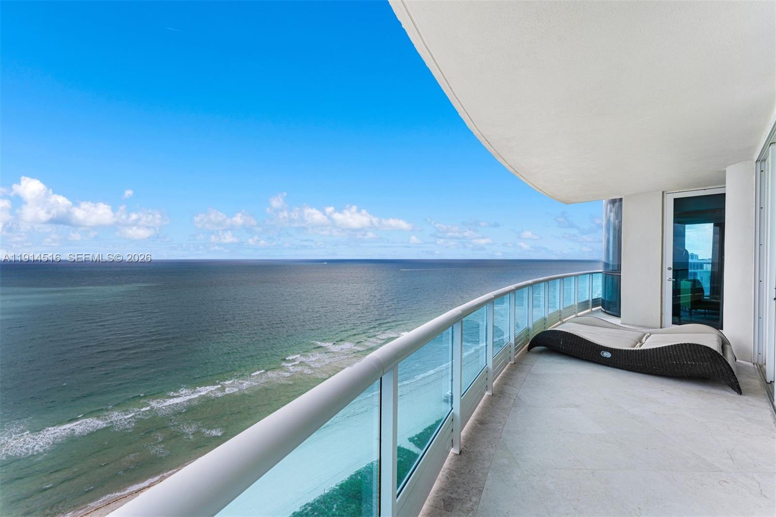 5025 Collins Ave #PH-1, Miami Beach FL 33140