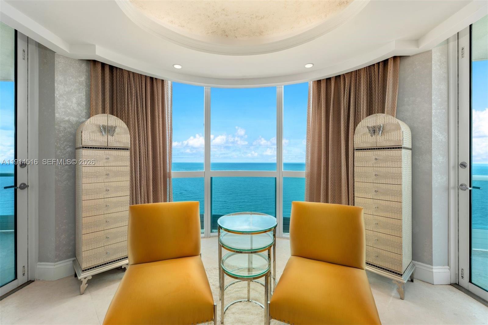 5025 Collins Ave #PH-1, Miami Beach FL 33140