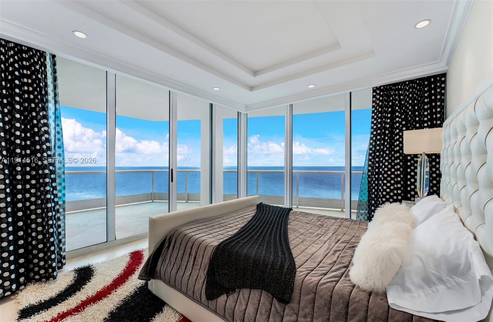 5025 Collins Ave #PH-1, Miami Beach FL 33140
