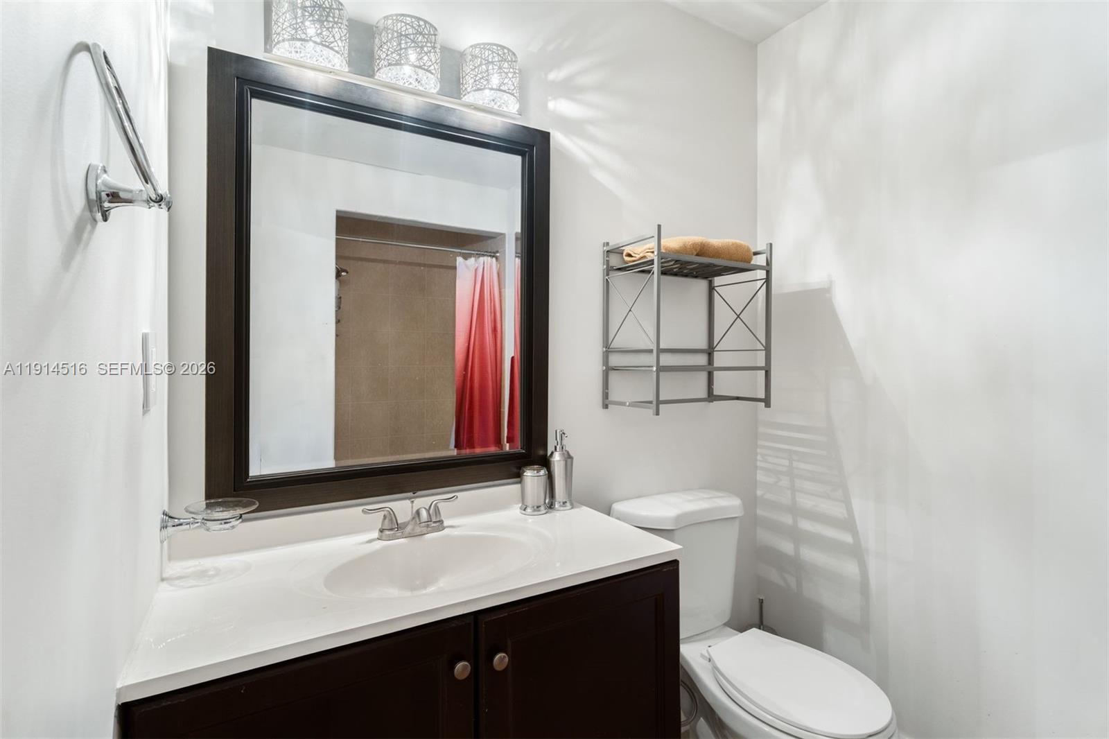 5025 Collins Ave #PH-1, Miami Beach FL 33140
