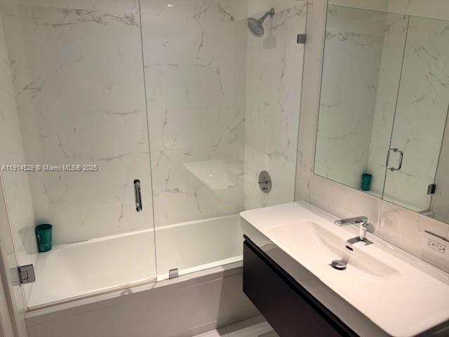 901 Brickell Key Blvd #906, Miami FL 33131