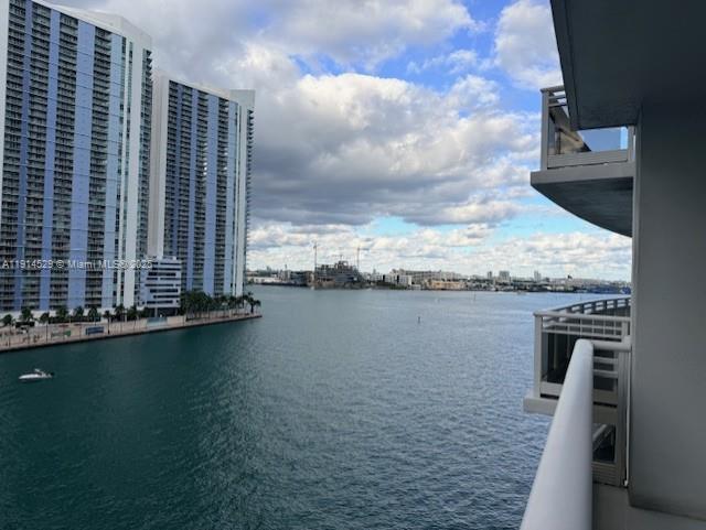 901 Brickell Key Blvd #906, Miami FL 33131