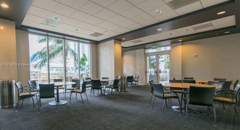901 Brickell Key Blvd #906, Miami FL 33131