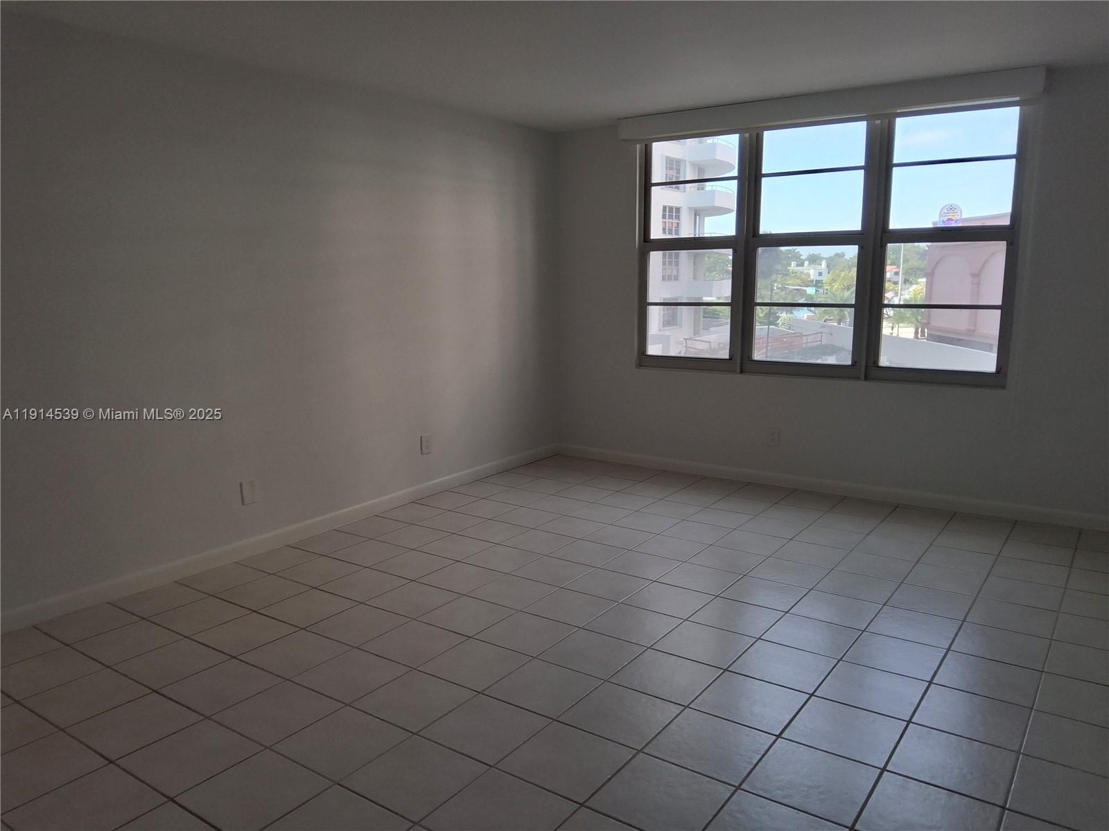 5161 Collins Ave #312, Miami Beach FL 33140