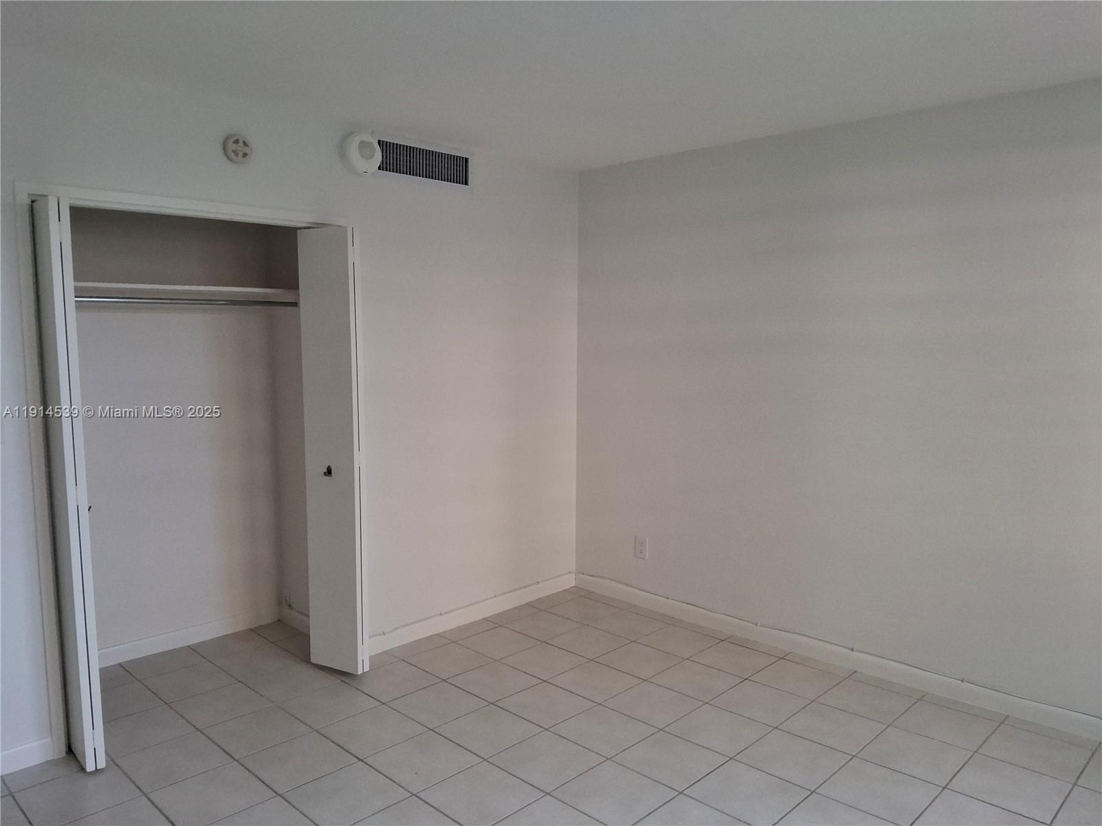 5161 Collins Ave #312, Miami Beach FL 33140