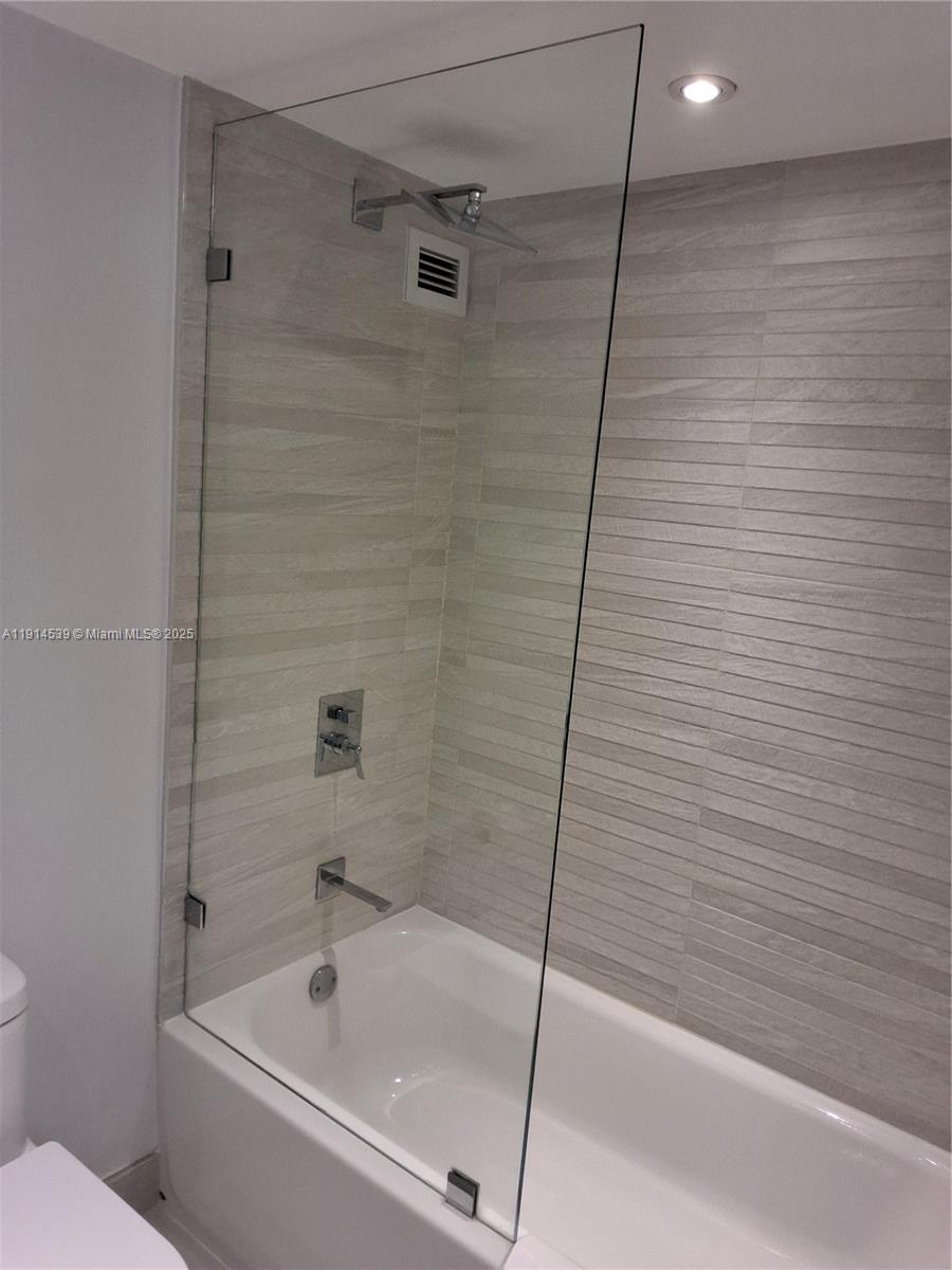 5161 Collins Ave #312, Miami Beach FL 33140