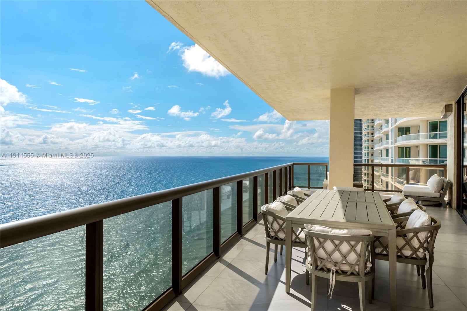 16275 Collins Ave #UPH1, Sunny Isles Beach FL 33160