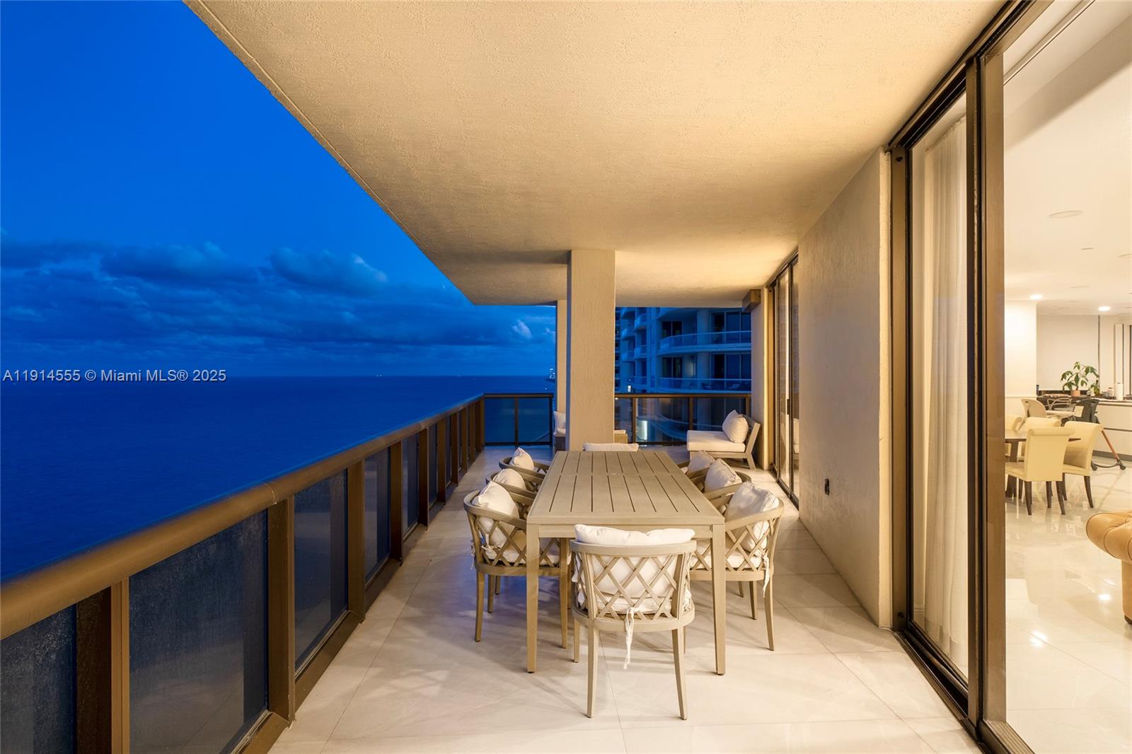 16275 Collins Ave #UPH1, Sunny Isles Beach FL 33160