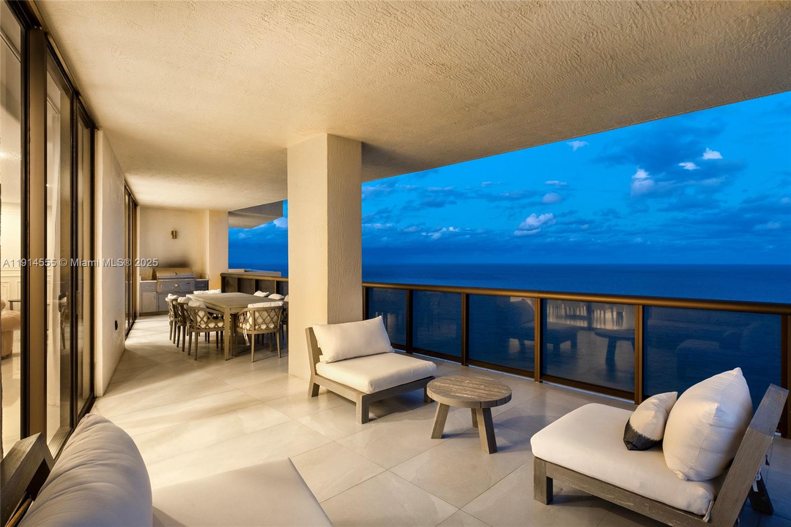 16275 Collins Ave #UPH1, Sunny Isles Beach FL 33160