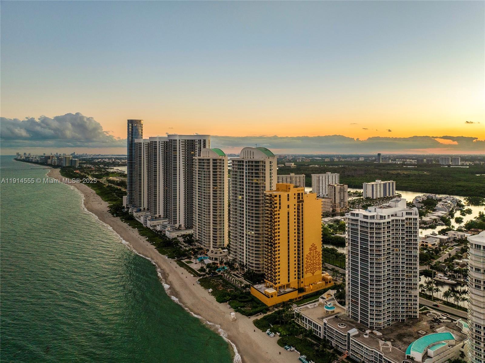 16275 Collins Ave #UPH1, Sunny Isles Beach FL 33160