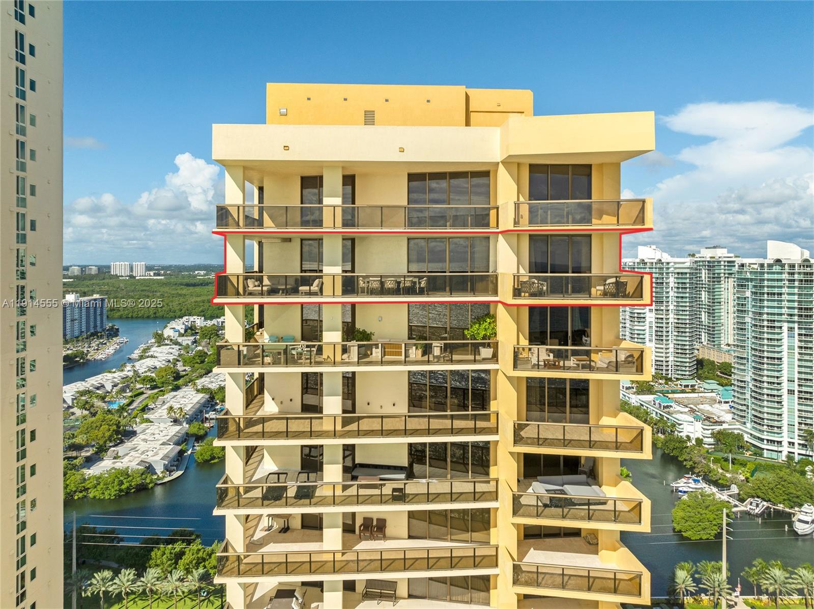 16275 Collins Ave #UPH1, Sunny Isles Beach FL 33160