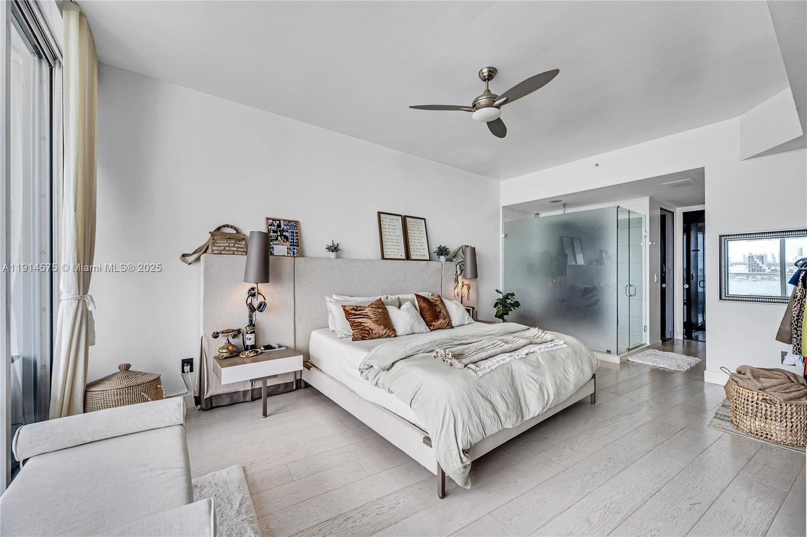 2020 N Bayshore Dr #1906, Miami FL 33137