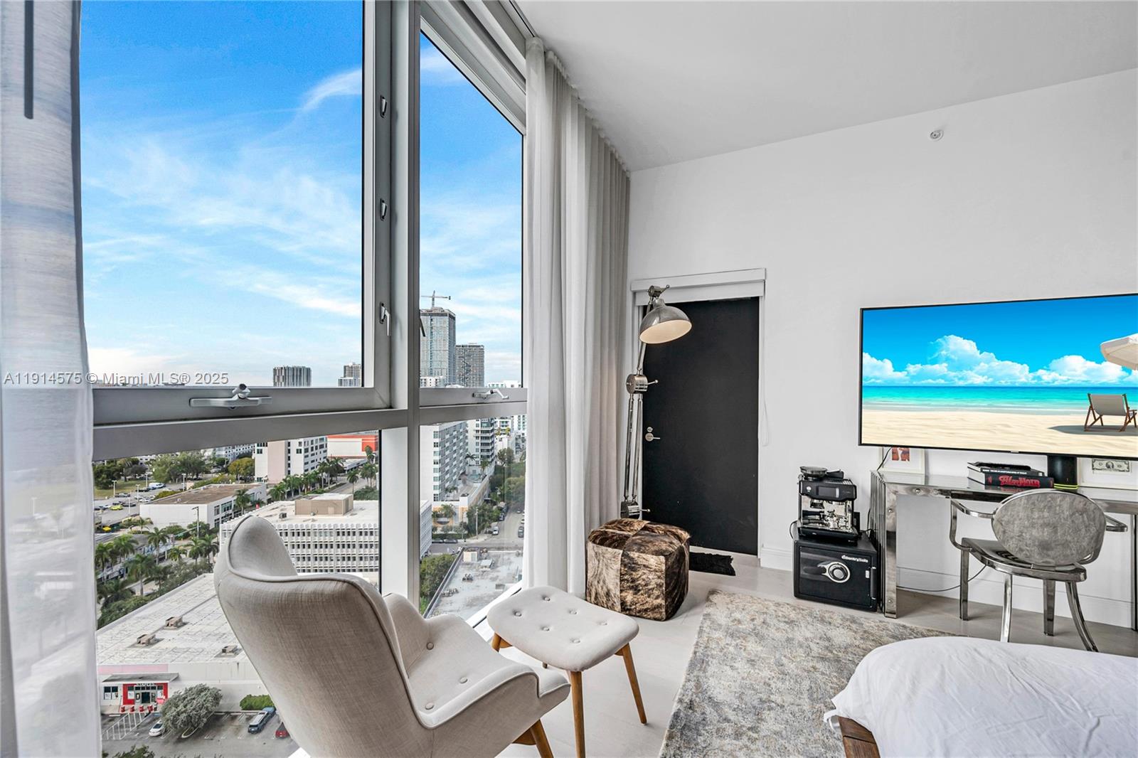 2020 N Bayshore Dr #1906, Miami FL 33137
