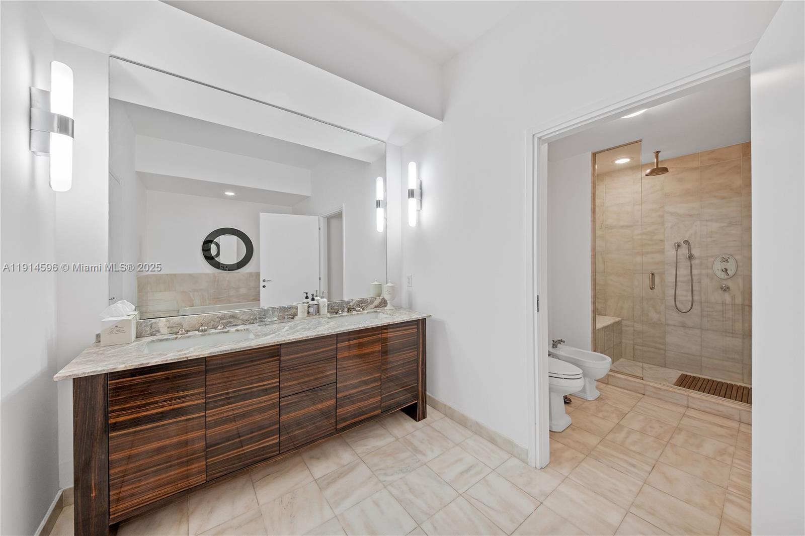 50 S Pointe Dr #1206, Miami Beach FL 33139