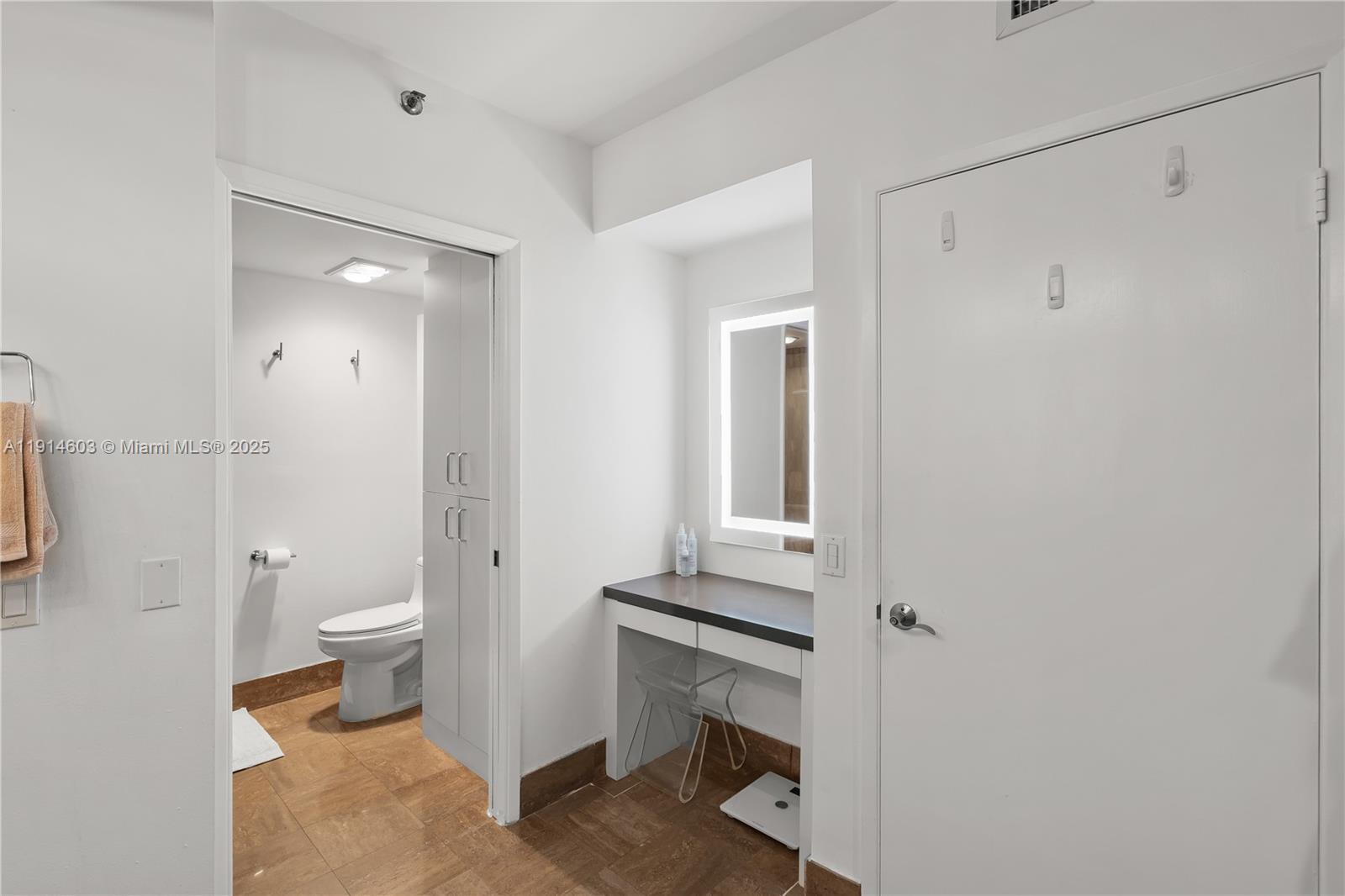 1581 Brickell Ave #1202, Miami FL 33129