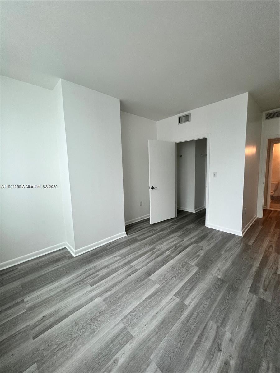 244 Biscayne Blvd #2609, Miami FL 33132