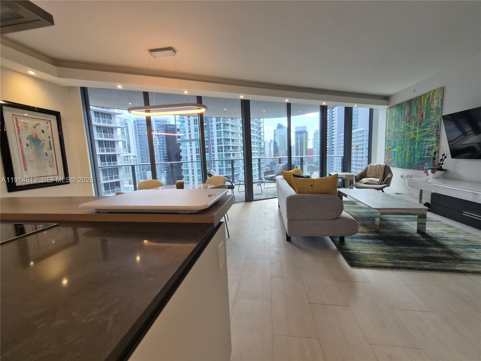 1000 Brickell Plz #2101, Miami FL 33131
