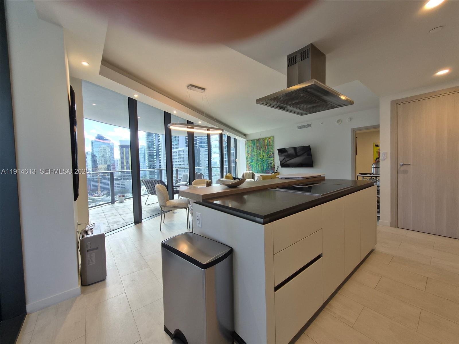 1000 Brickell Plz #2101, Miami FL 33131