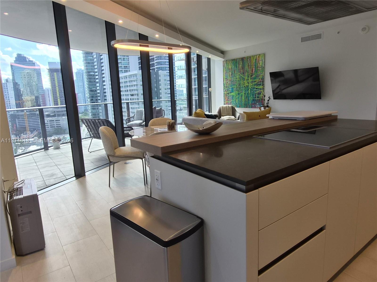 1000 Brickell Plz #2101, Miami FL 33131