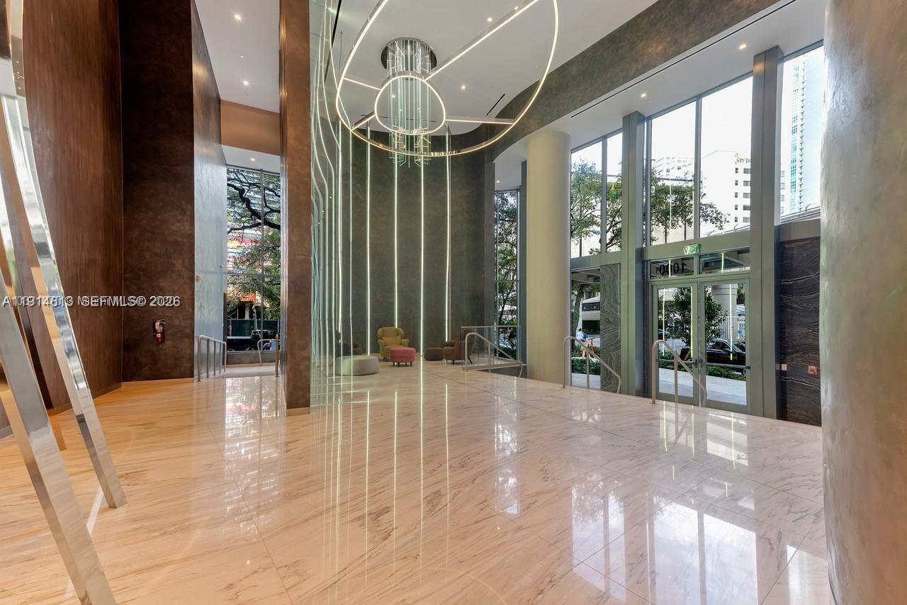 1000 Brickell Plz #2101, Miami FL 33131