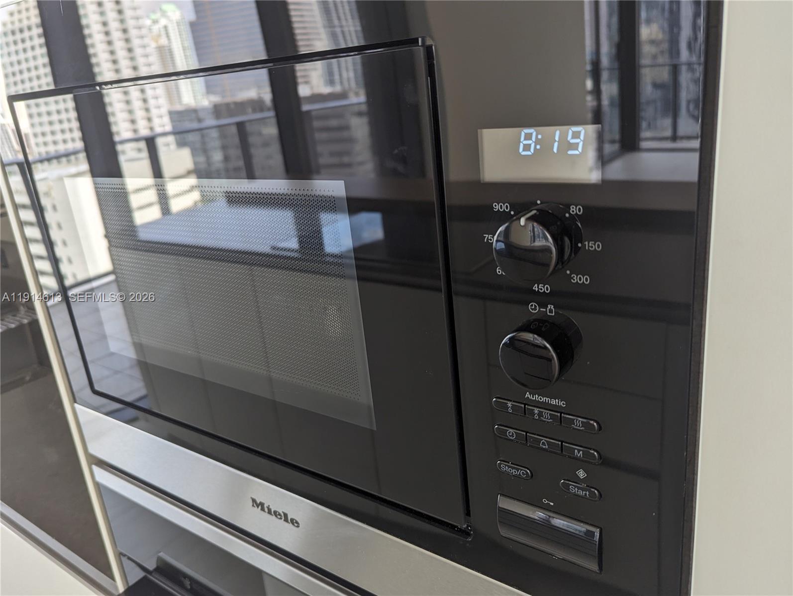 1000 Brickell Plz #2101, Miami FL 33131