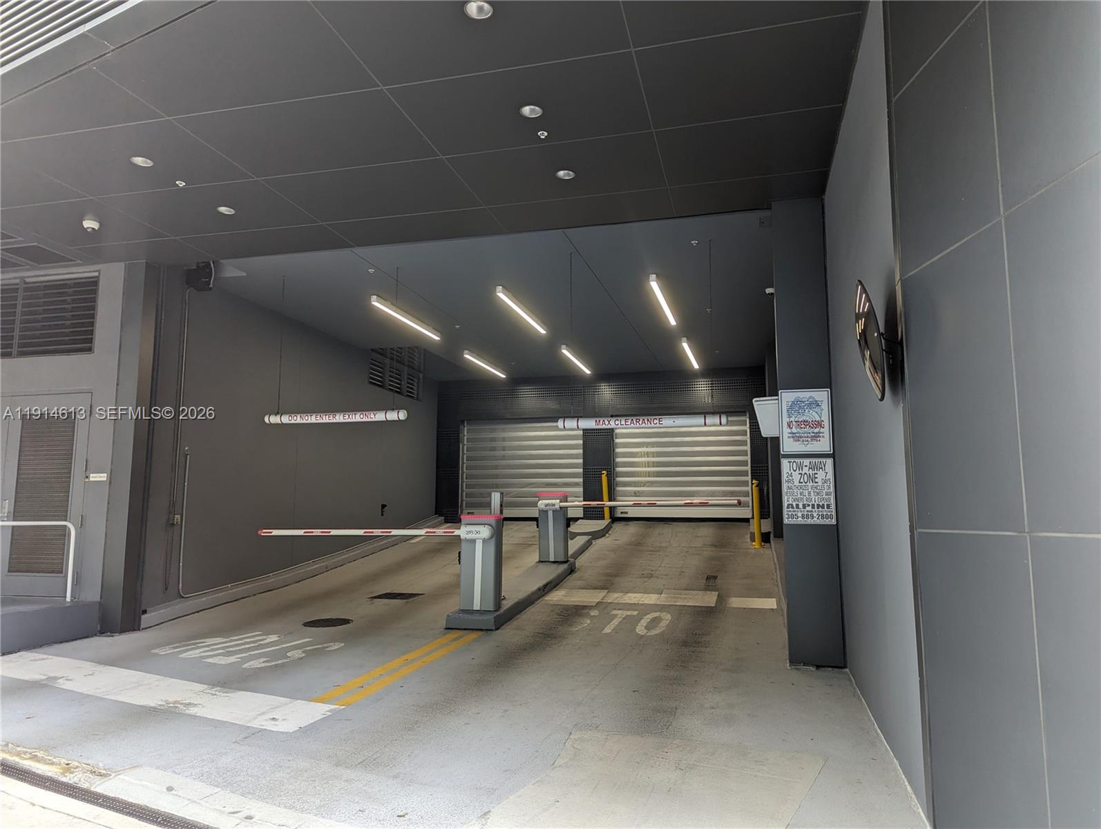 1000 Brickell Plz #2101, Miami FL 33131