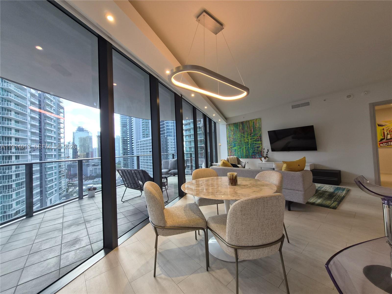 1000 Brickell Plz #2101, Miami FL 33131