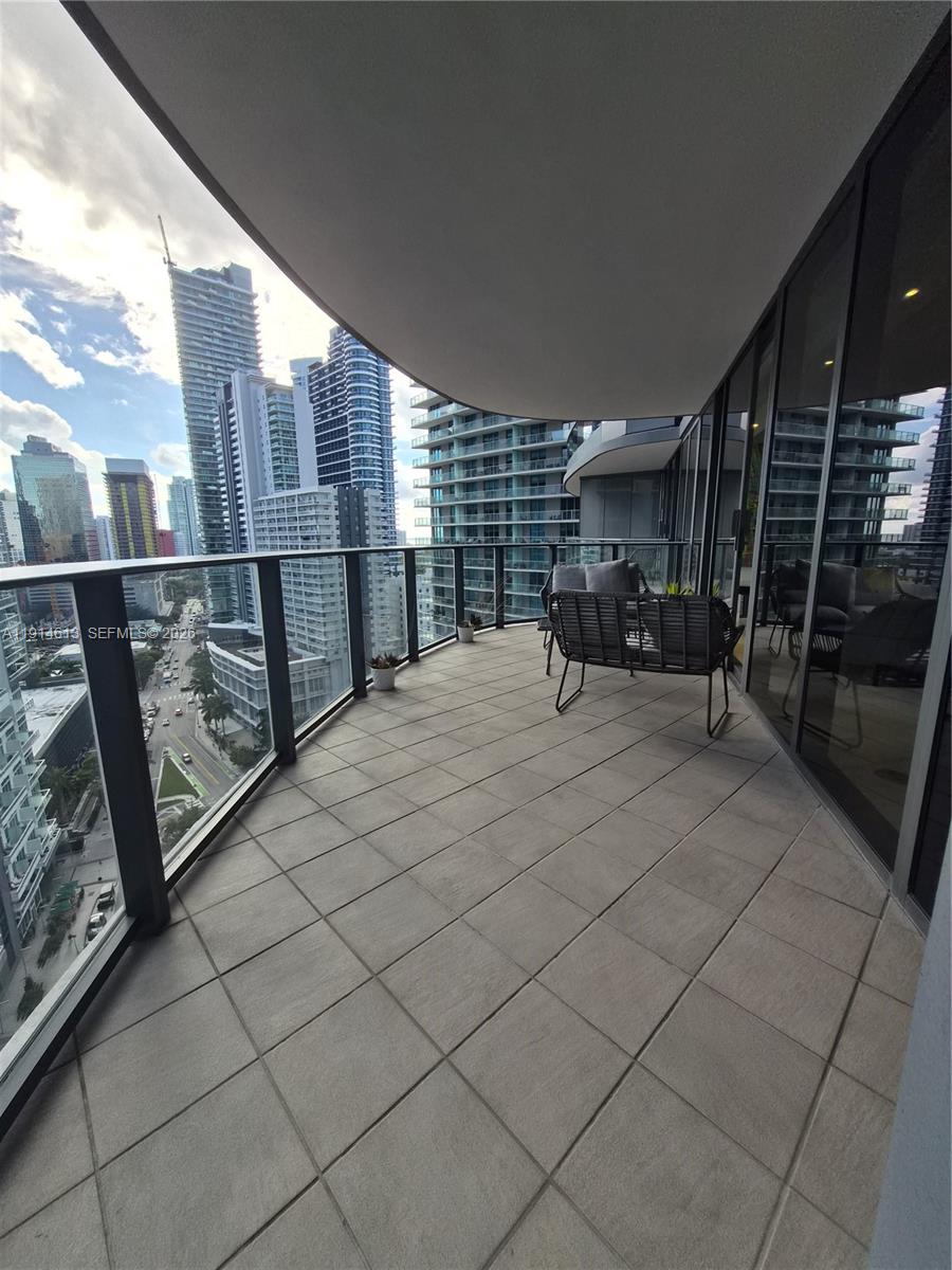1000 Brickell Plz #2101, Miami FL 33131