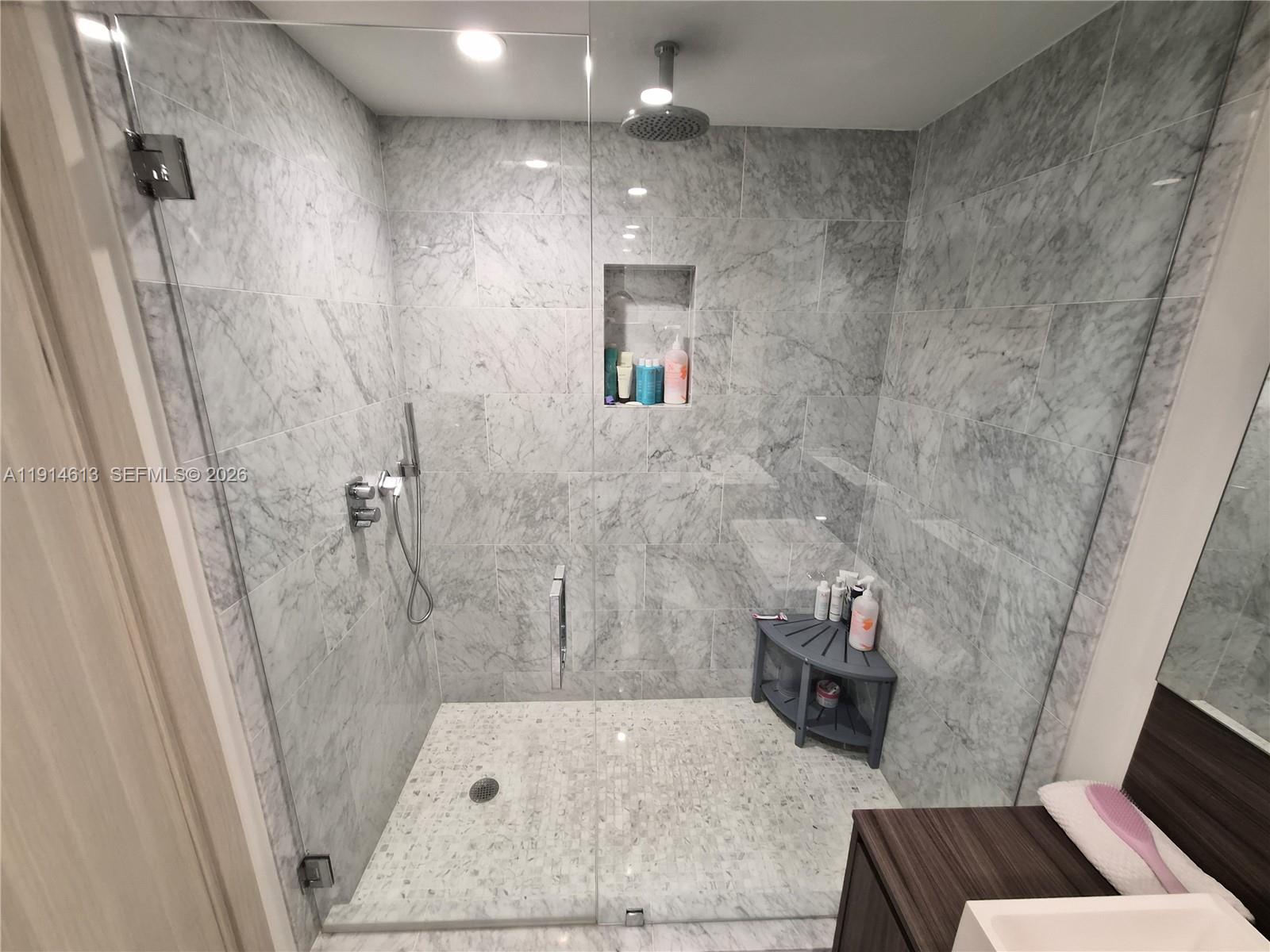 1000 Brickell Plz #2101, Miami FL 33131