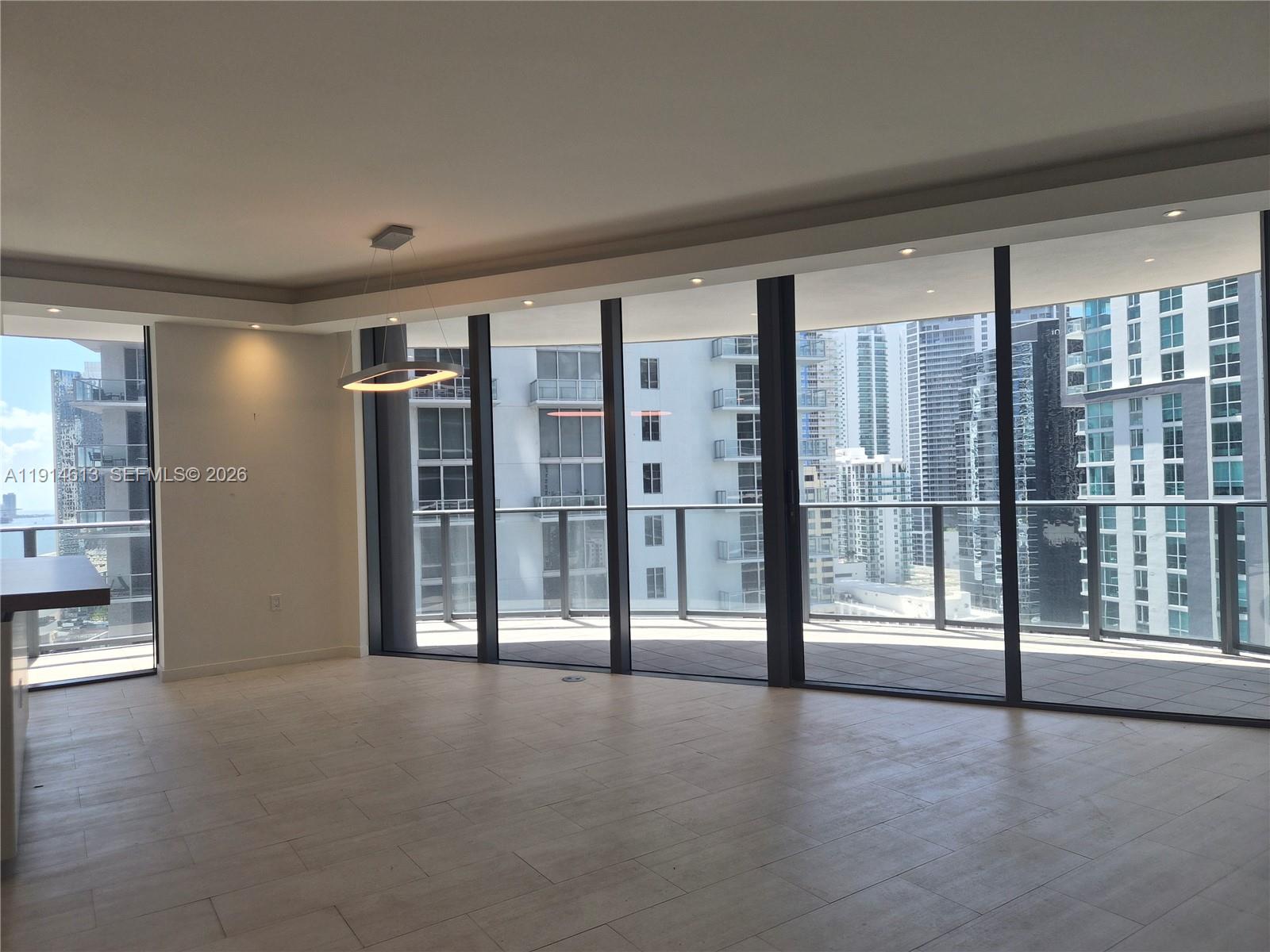 1000 Brickell Plz #2101, Miami FL 33131