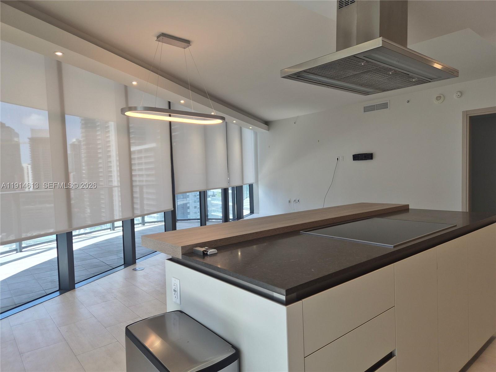 1000 Brickell Plz #2101, Miami FL 33131