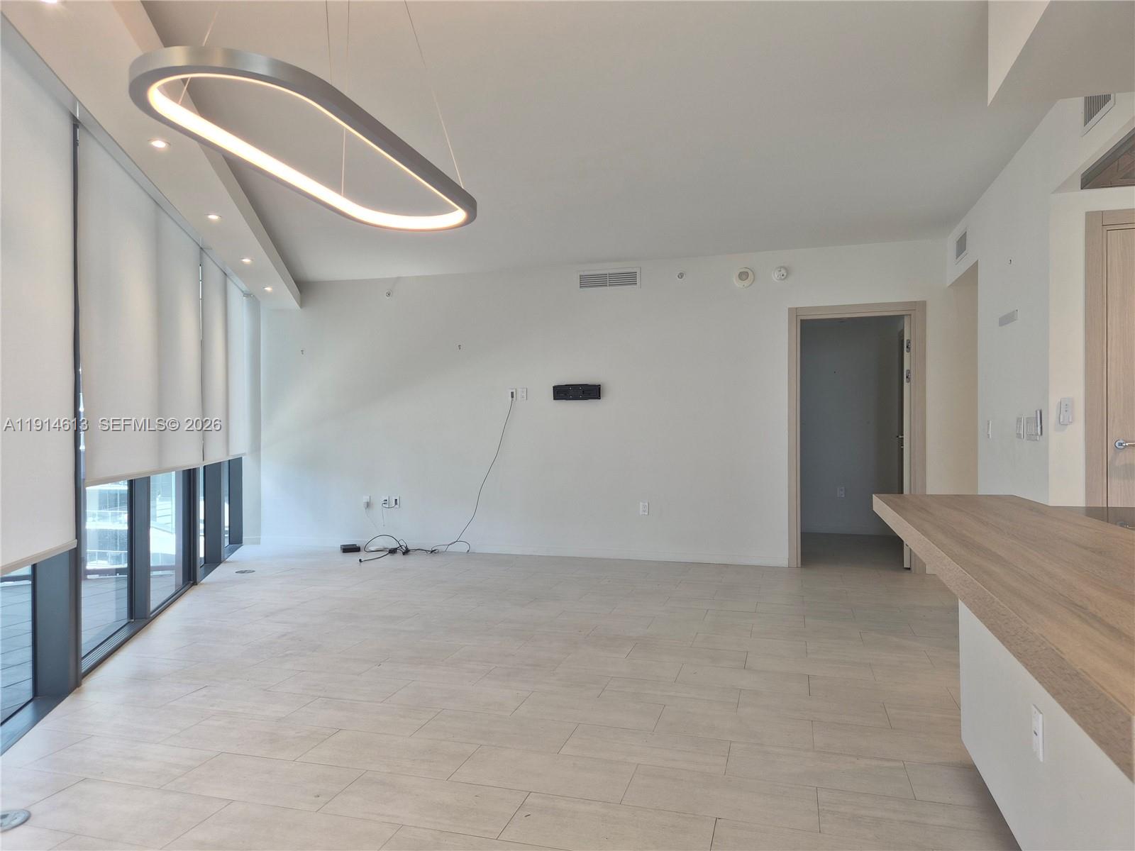 1000 Brickell Plz #2101, Miami FL 33131