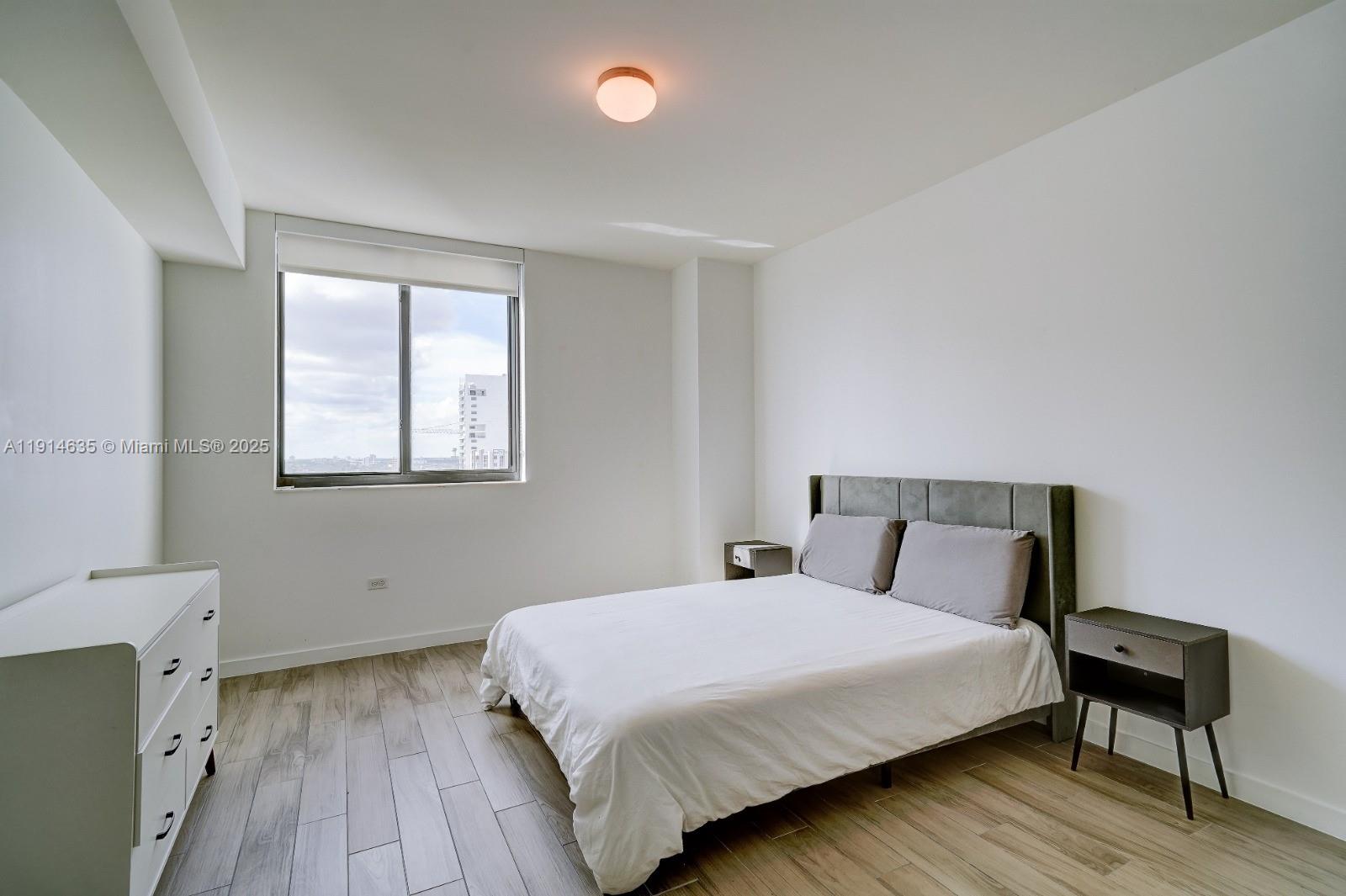 999 SW 1st Ave #1612, Miami FL 33130