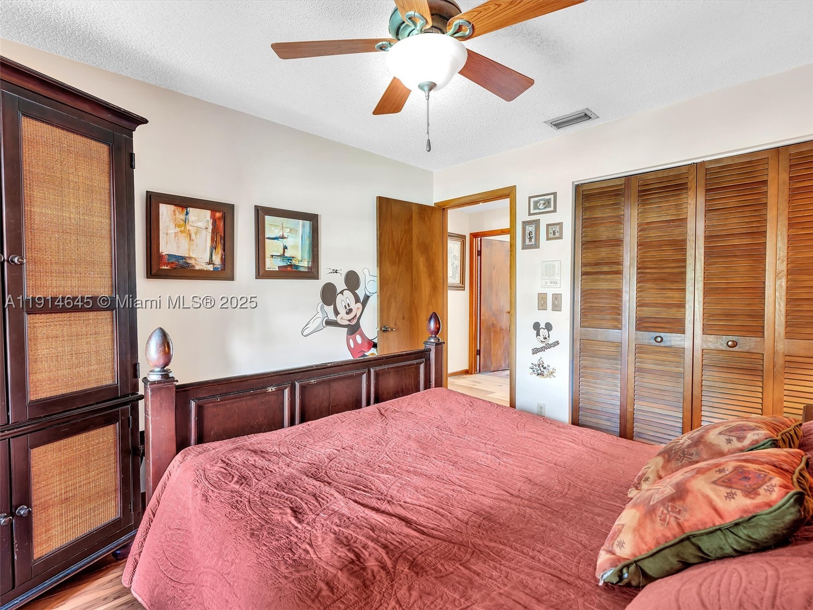 7390 NW 49th St, Lauderhill FL 33319