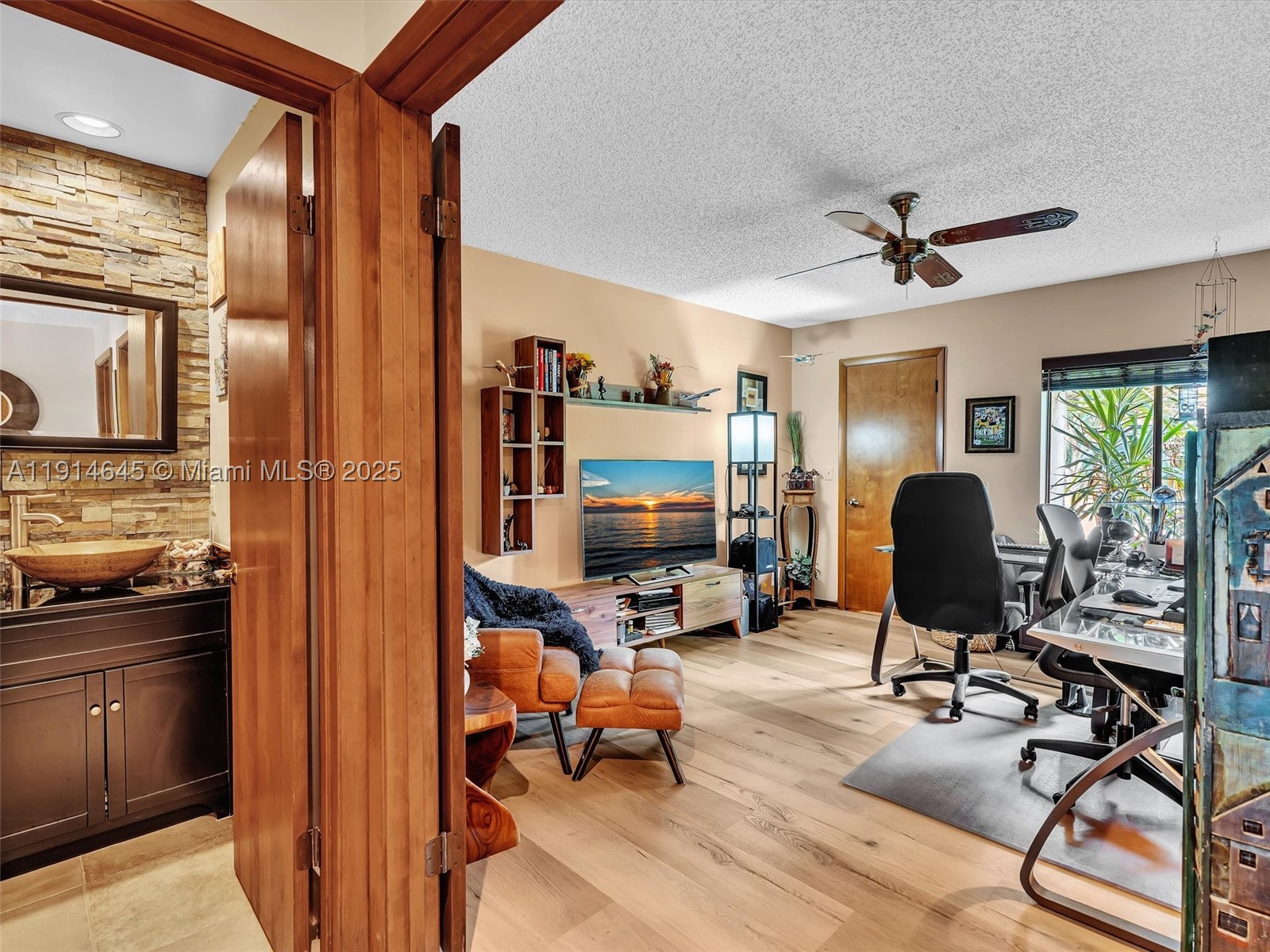 7390 NW 49th St, Lauderhill FL 33319