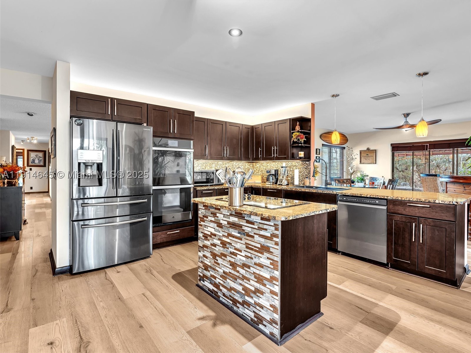 7390 NW 49th St, Lauderhill FL 33319