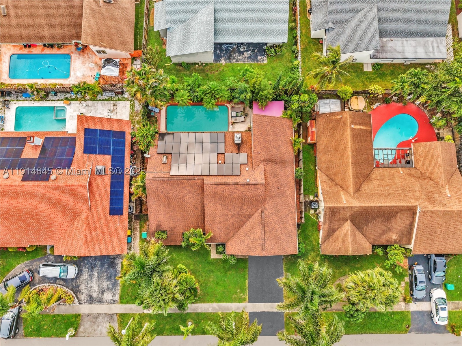 7390 NW 49th St, Lauderhill FL 33319