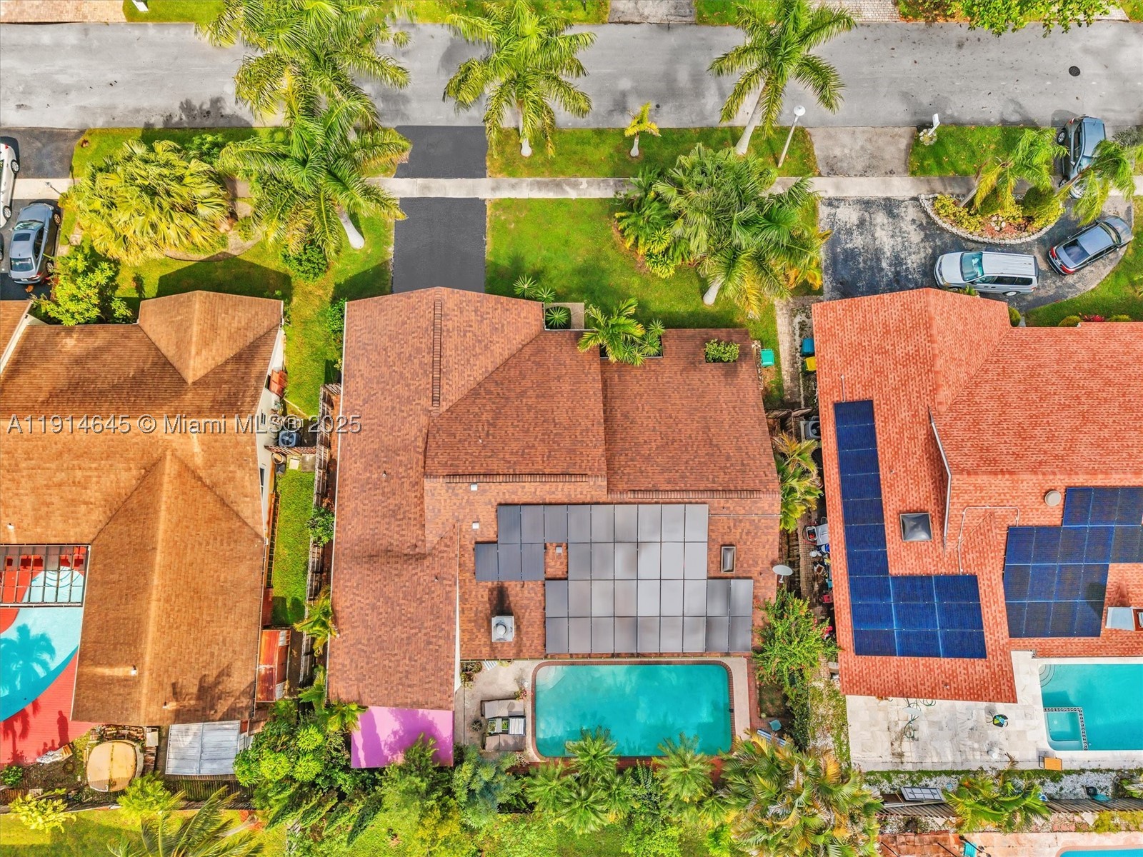 7390 NW 49th St, Lauderhill FL 33319