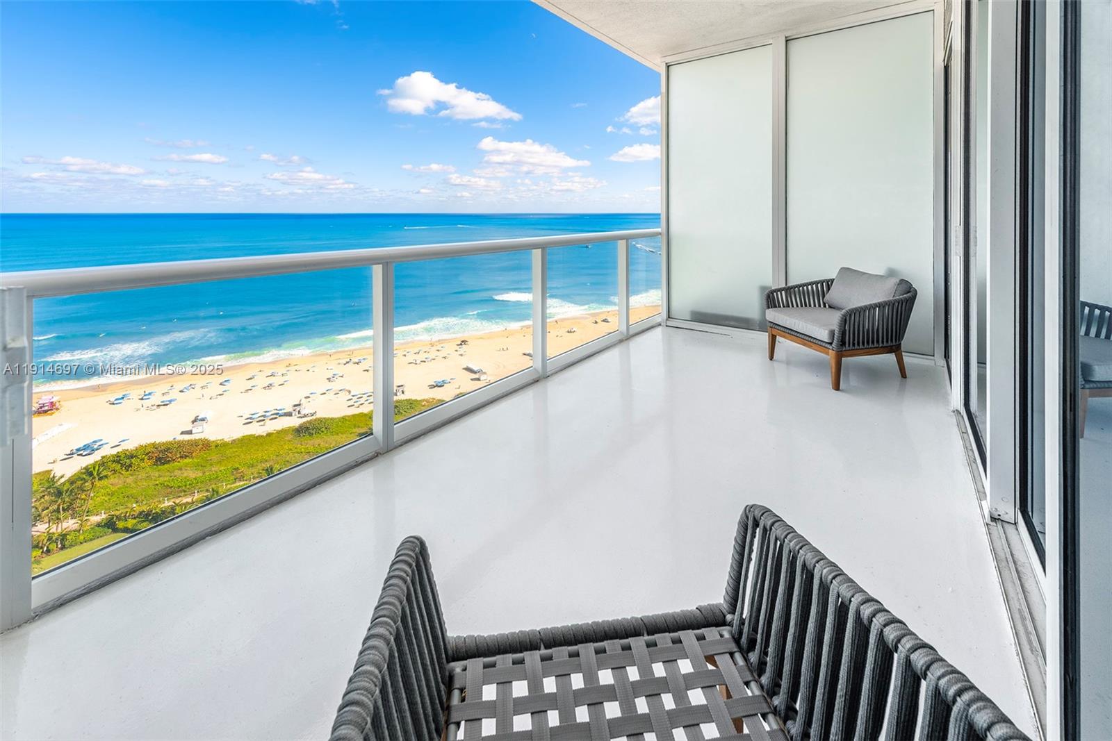 100 S Pointe Dr #2306, Miami Beach FL 33139