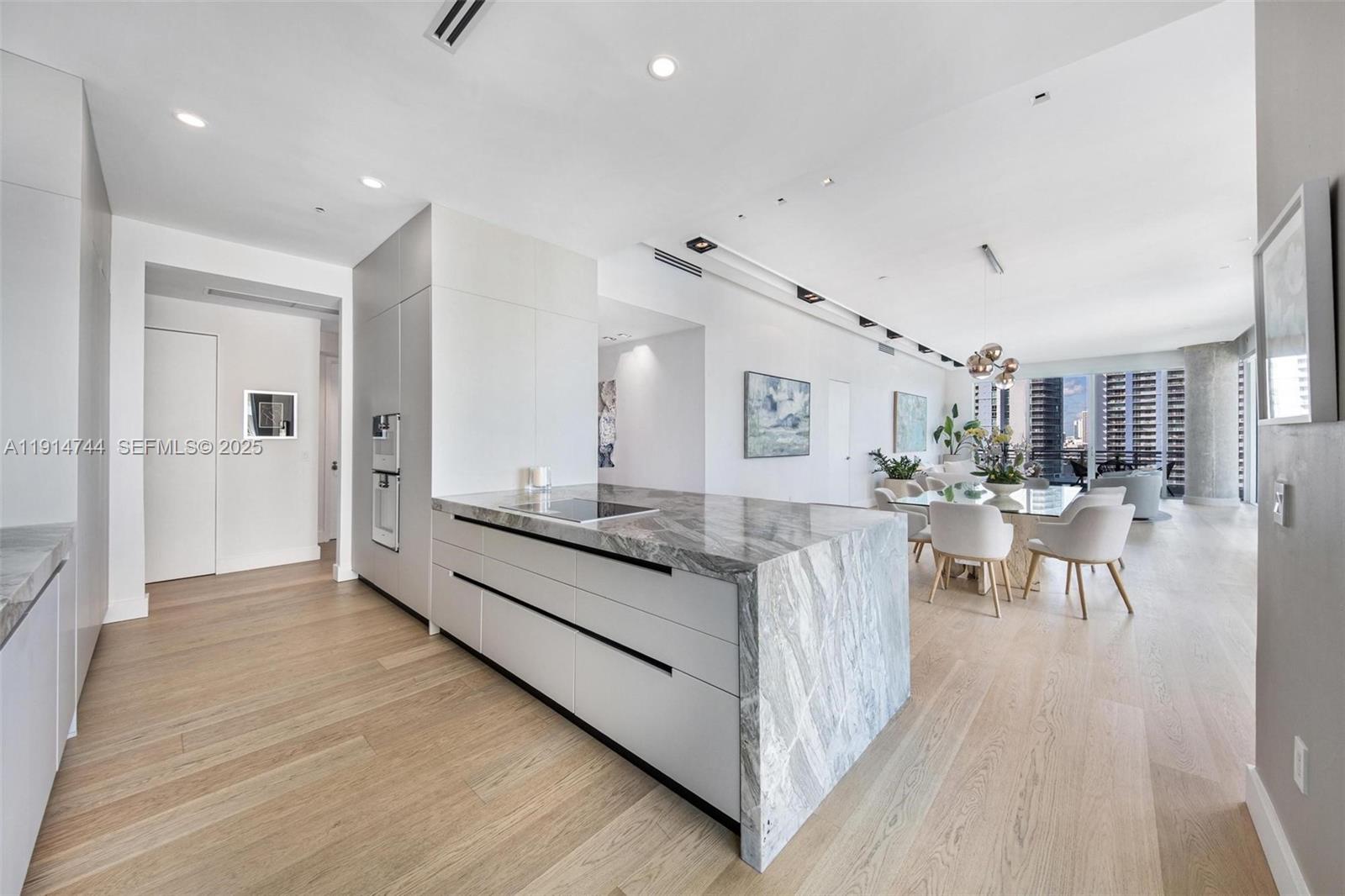 900 Brickell Key Blvd #1403, Miami FL 33131
