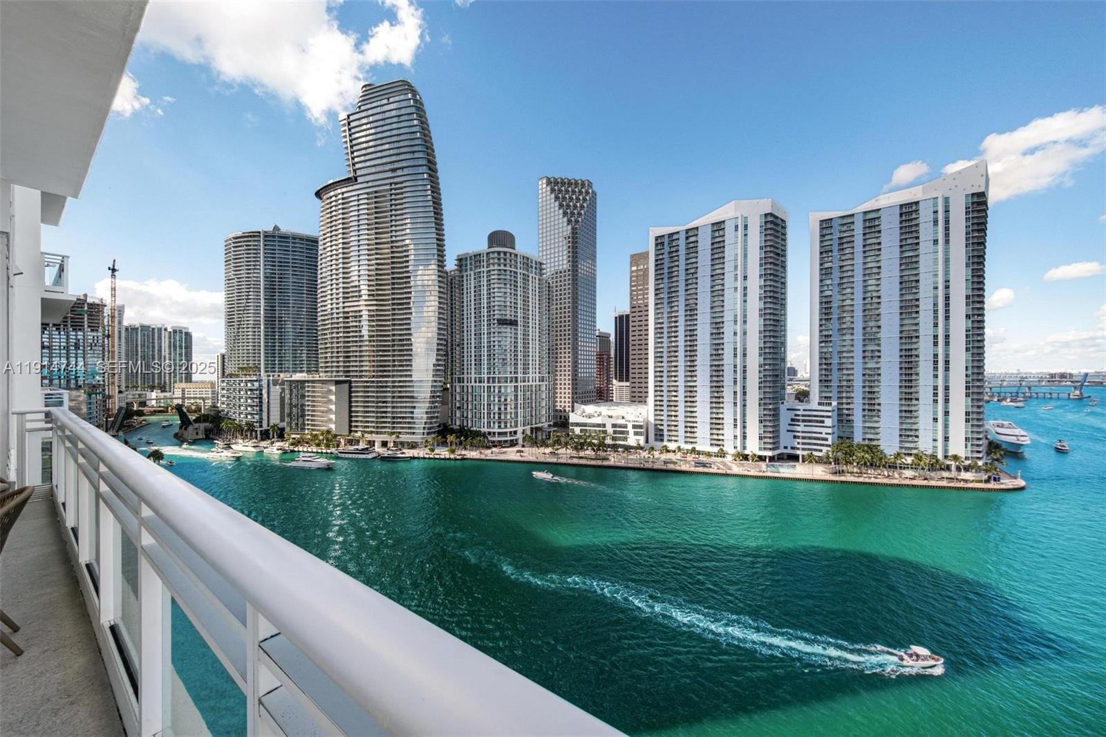 900 Brickell Key Blvd #1403, Miami FL 33131