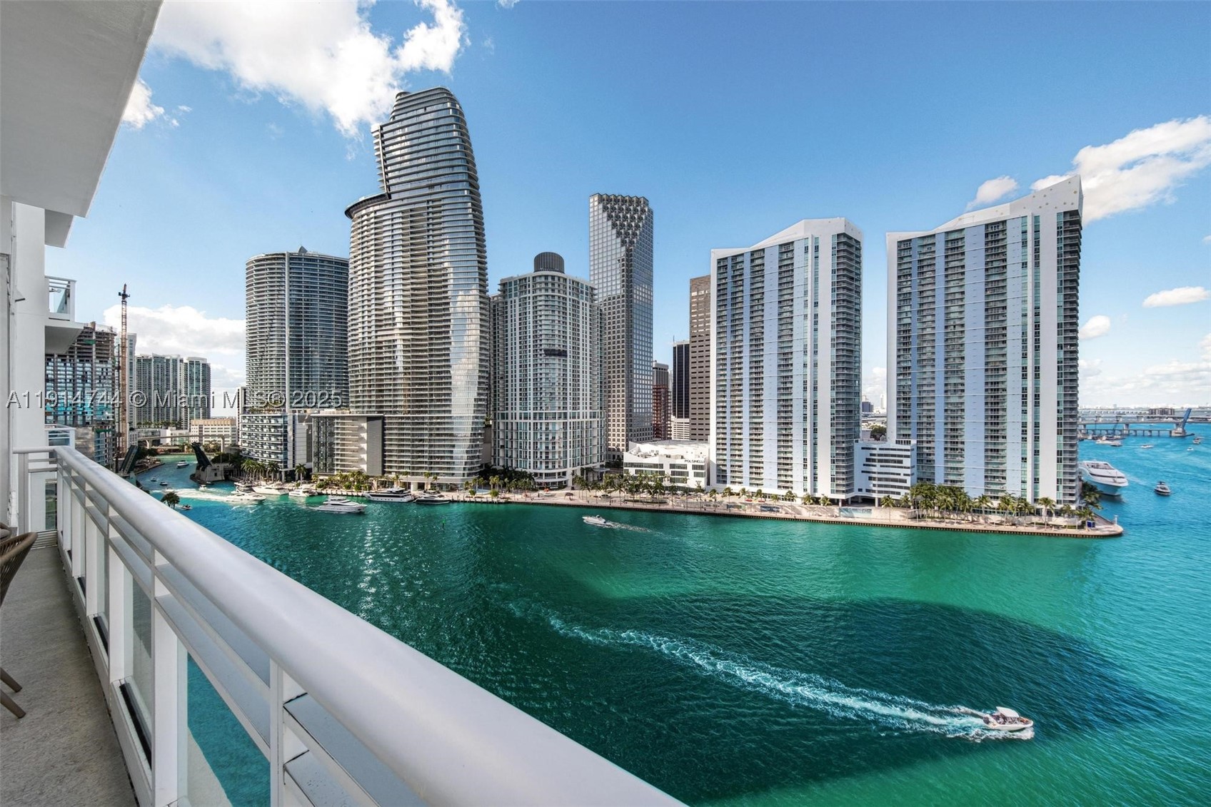 900 Brickell Key Blvd #1403, Miami FL 33131